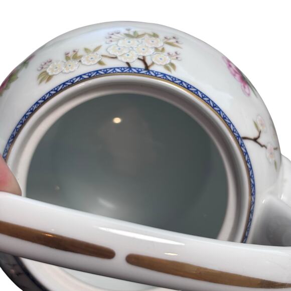 Vintage 1983 Franklin Mint Hand Painted Japan Porcelain Tea Pot with Stand - Picture 8 of 12